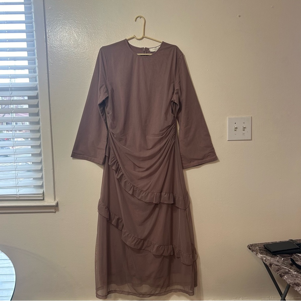 Veiled Sabrina dress in twilight mauve - size xxl 54” height